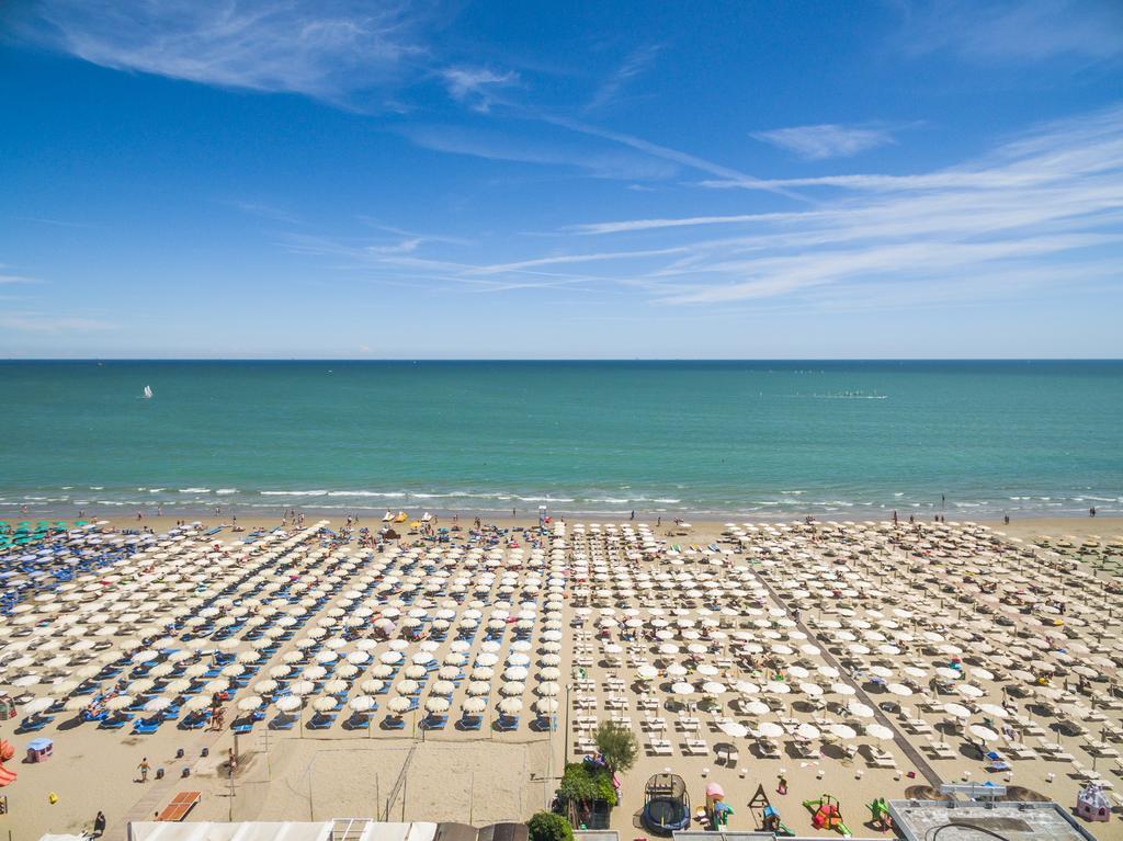 Hotel Marittimo Al Mare - Mimma Milano Marittima Exterior foto